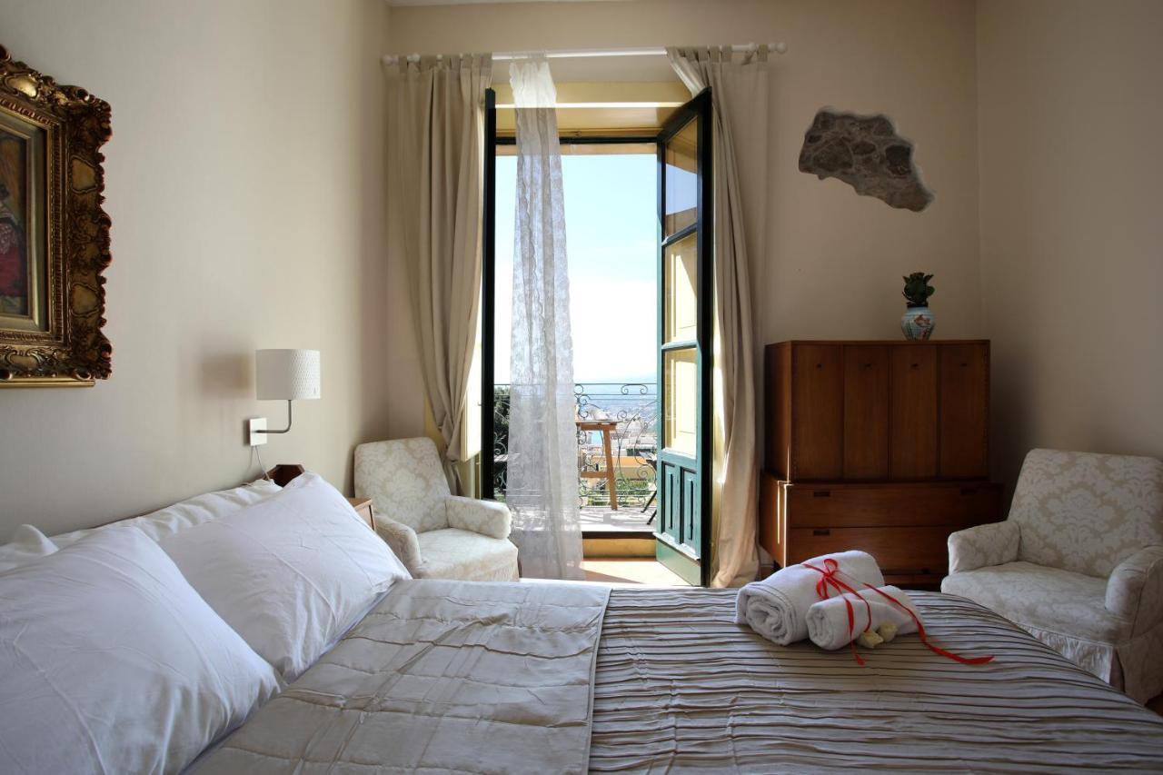 Greek Theater - Sea View Apartment Ταορμίνα Εξωτερικό φωτογραφία